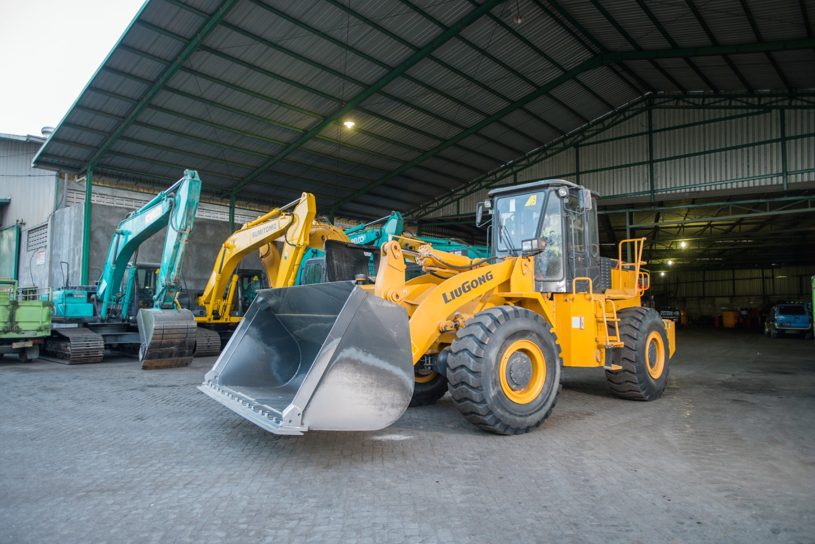 Logistik dan sewa rental alat berat